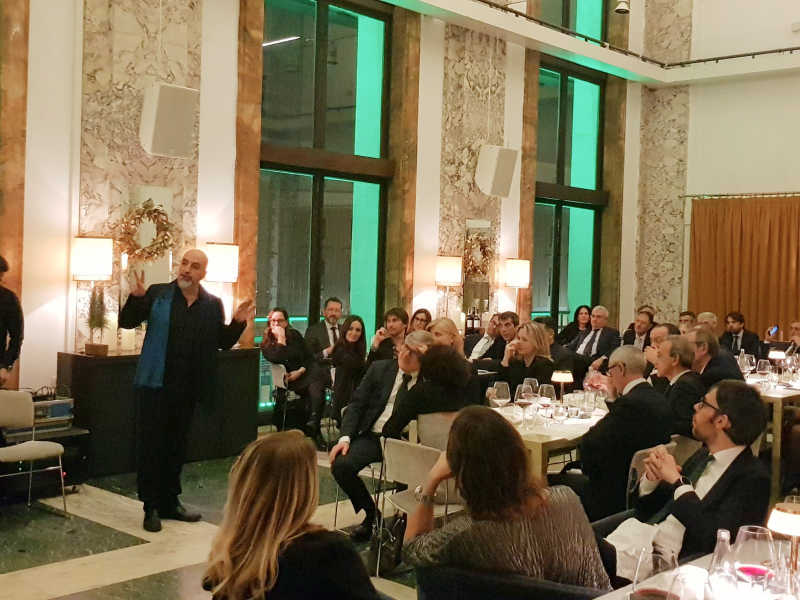 Spettacolo di mentalismo di Darus a cena aziendale